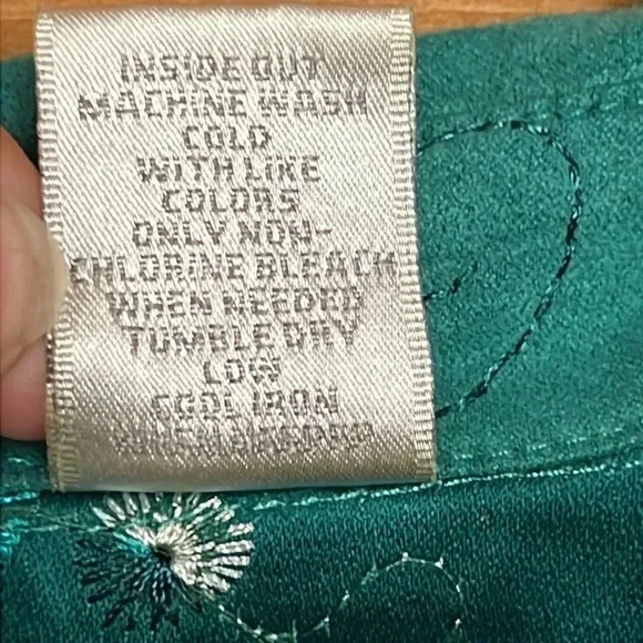 Studio Works Women button down soft top 2X Polyester embroidered business casual - Picture 6 of 8